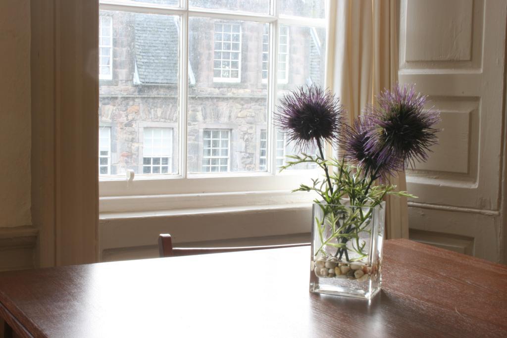 Royal Mile Budget Apartments EDI Kamer foto